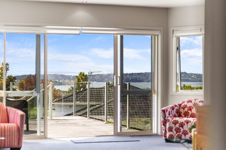 Photo of property in 40 Westpark Drive, West Harbour, Auckland, 0618