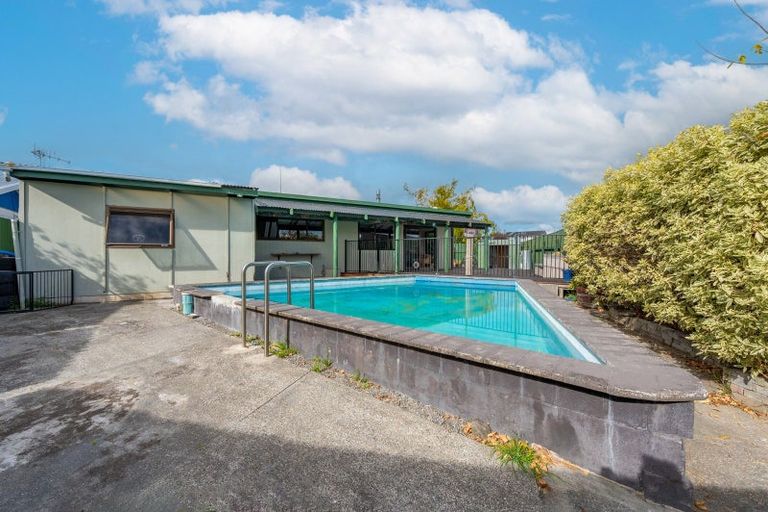 Photo of property in 33 Duckworth Crescent, Greenmeadows, Napier, 4112