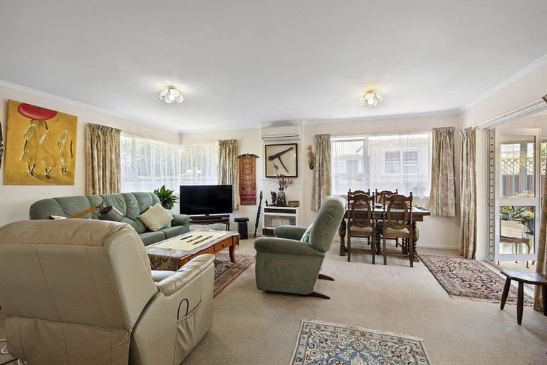 Photo of property in 1 Wrantage Street, Westown, New Plymouth, 4310