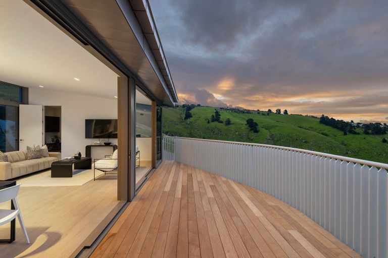 Photo of property in 16 Galilee Lane, Moncks Bay, Christchurch, 8081