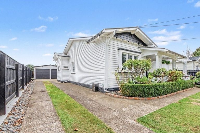 Photo of property in 18 Godwin Crescent, College Estate, Whanganui, 4500