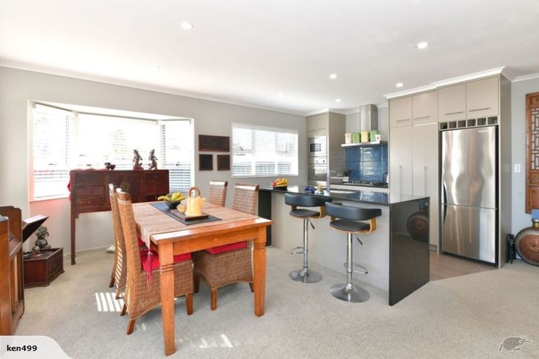Photo of property in 112a Pacific Parade, Army Bay, Whangaparaoa, 0930