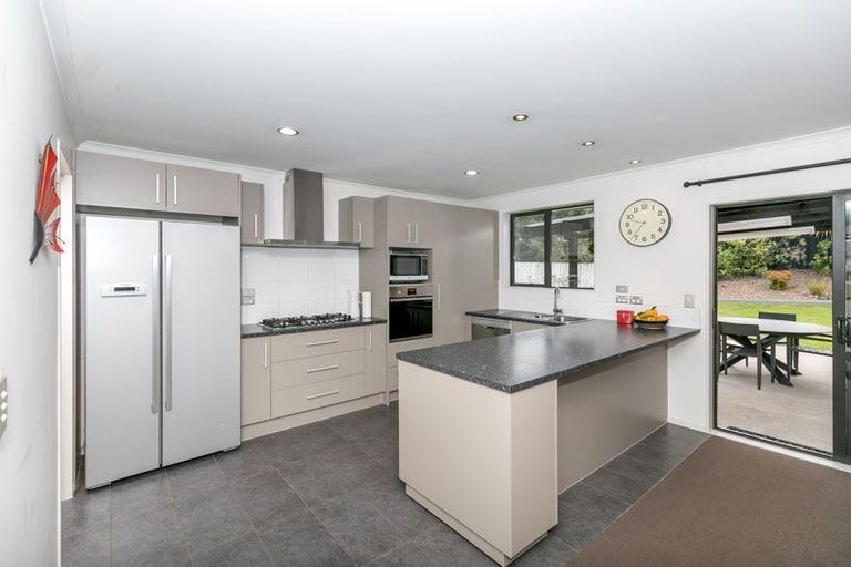 Photo of property in 17 Te Ironui Place, Huntington, Hamilton, 3210