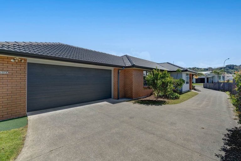 Photo of property in 22 Schooner Avenue, Snells Beach, 0920