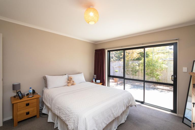 Photo of property in 23 Walnut Grove, Kelvin Grove, Palmerston North, 4414