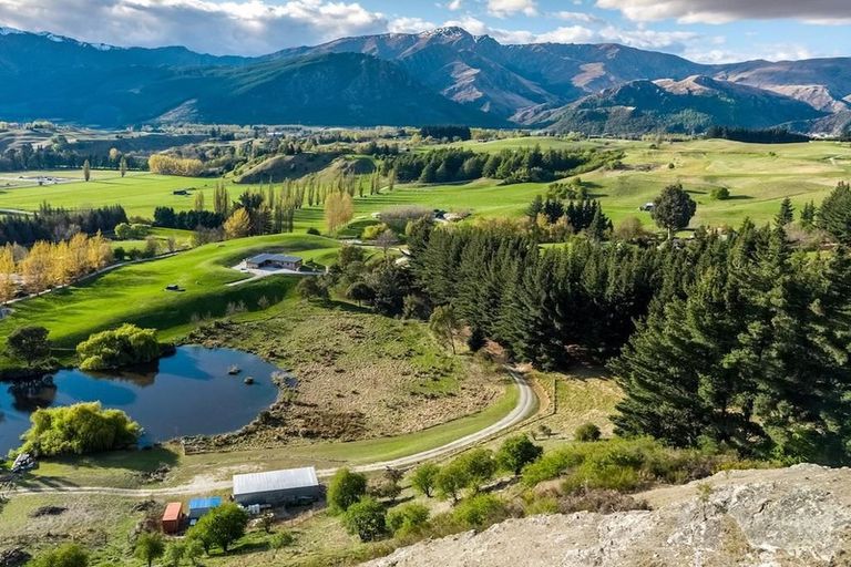 Photo of property in 68 Hogans Gully Road, Arrowtown, 9371