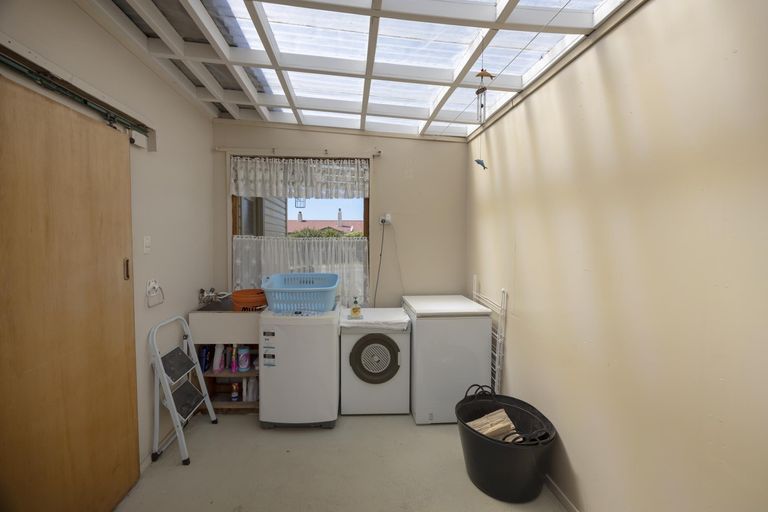 Photo of property in 43 Arun Street, South Hill, Oamaru, 9400