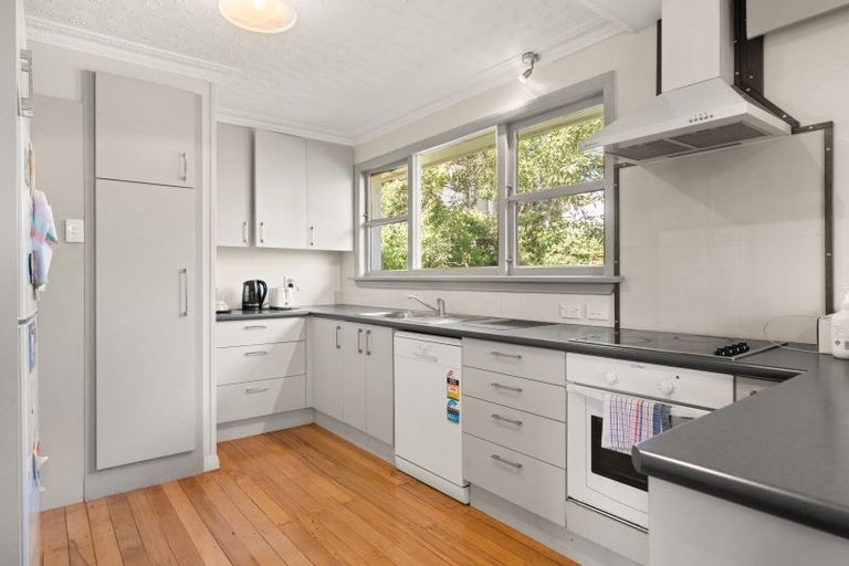 Photo of property in 10 Shand Street, Green Island, Dunedin, 9018