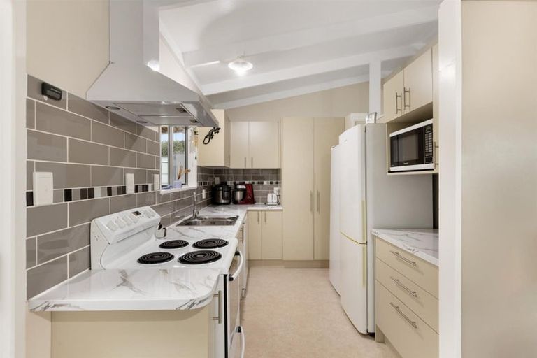 Photo of property in 6 Milsom Place, Te Puke, 3119