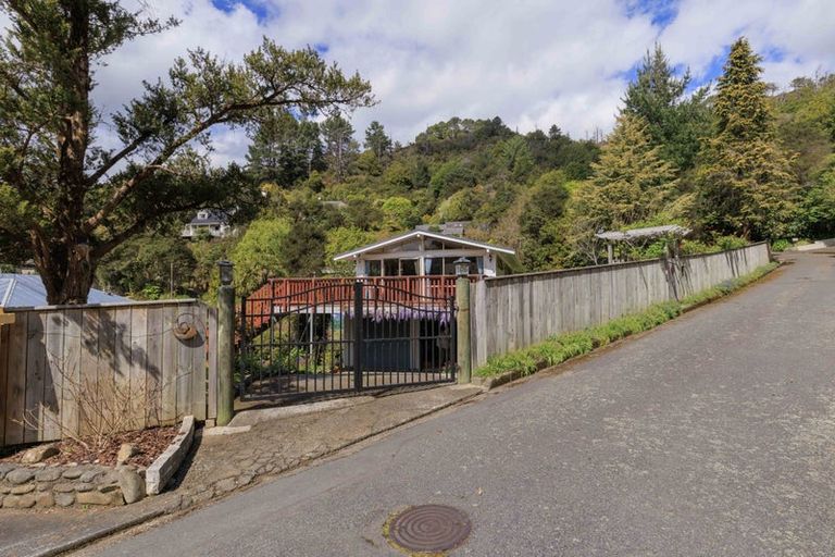 Photo of property in 12 Ngahere Street, Stokes Valley, Lower Hutt, 5019
