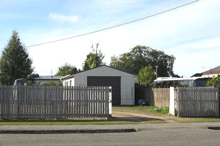 Photo of property in 8 Manse Street, Waimate, 7924