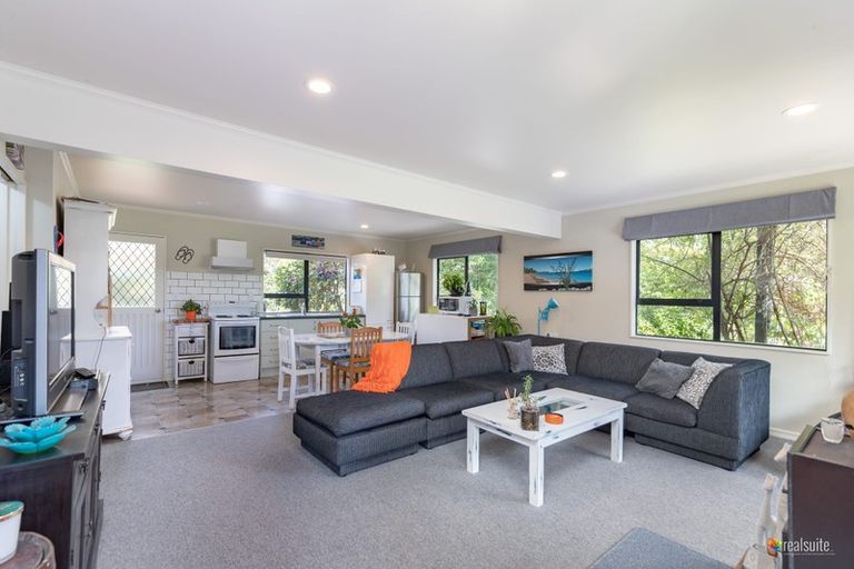 Photo of property in 224 Katherine Mansfield Drive, Whitemans Valley, Upper Hutt, 5371