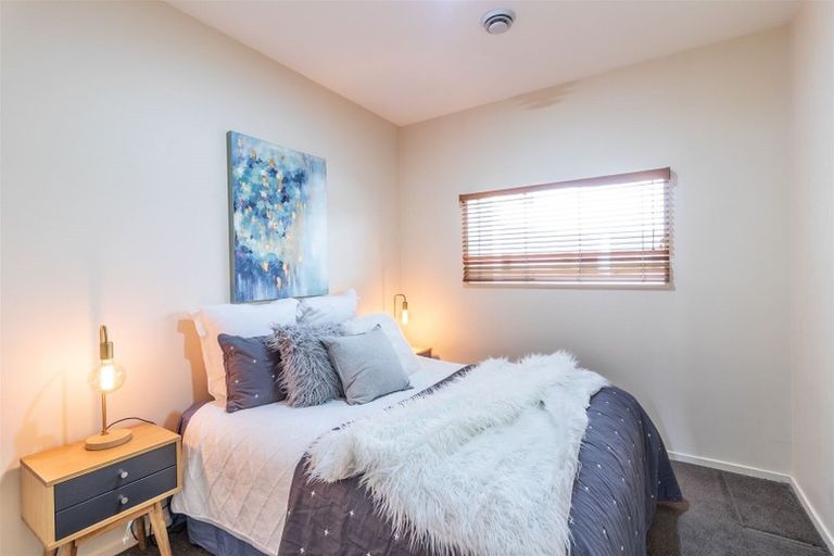 Photo of property in Stadium Garden Flats, 305/107 Thorndon Quay, Pipitea, Wellington, 6011