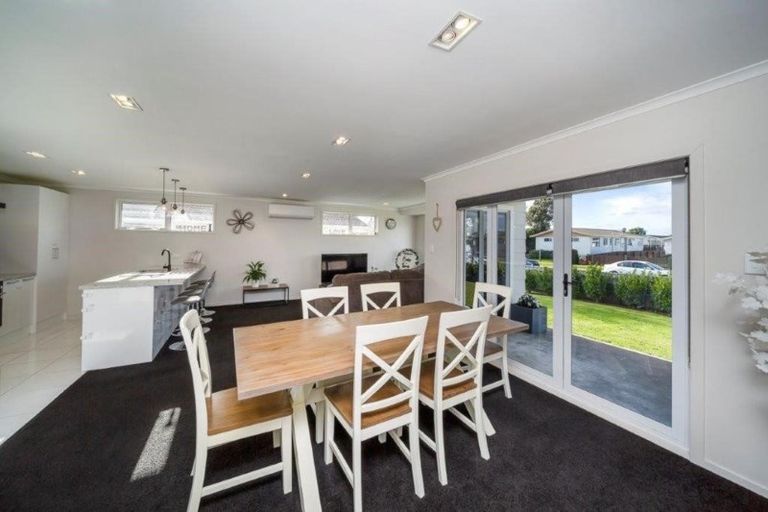 Photo of property in 33 Kamahi Avenue, Hawera, 4610