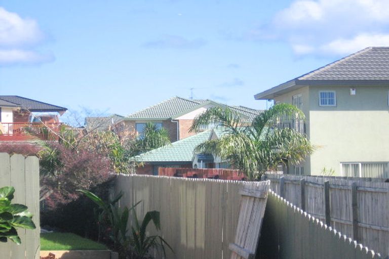 Photo of property in 36 Roy Maloney Drive, Henderson, Auckland, 0612