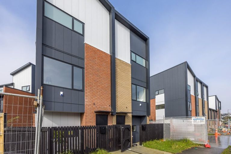 Photo of property in 42b Westgate Drive, Westgate, Auckland, 0614