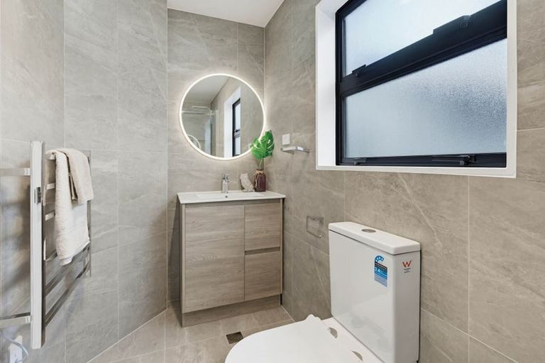 Photo of property in 85b Raglan Street, Mangere East, Auckland, 2024