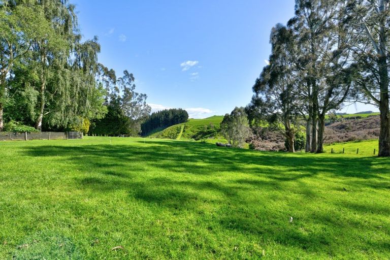 Photo of property in 129 Mataura Island Fortrose Road, Mataura Island, Wyndham, 9891