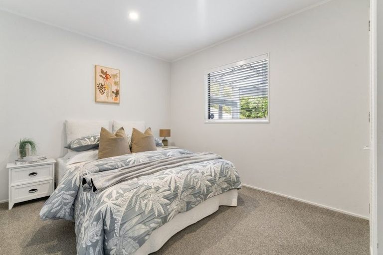 Photo of property in 2/51 John Gill Road, Shelly Park, Auckland, 2014