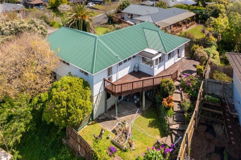 Photo of property in 32 Tui Road, Raumati Beach, Paraparaumu, 5032