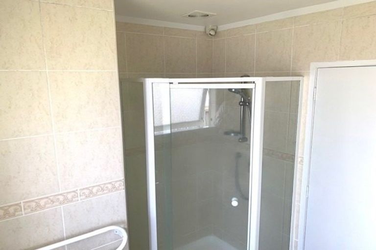 Photo of property in 25 Tamahere Drive, Glenfield, Auckland, 0629