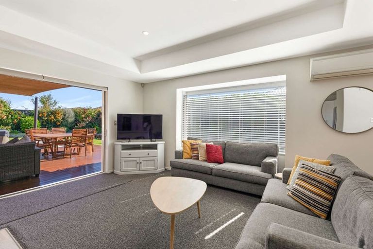 Photo of property in 73 Sequoia Way, Rangiora, 7400