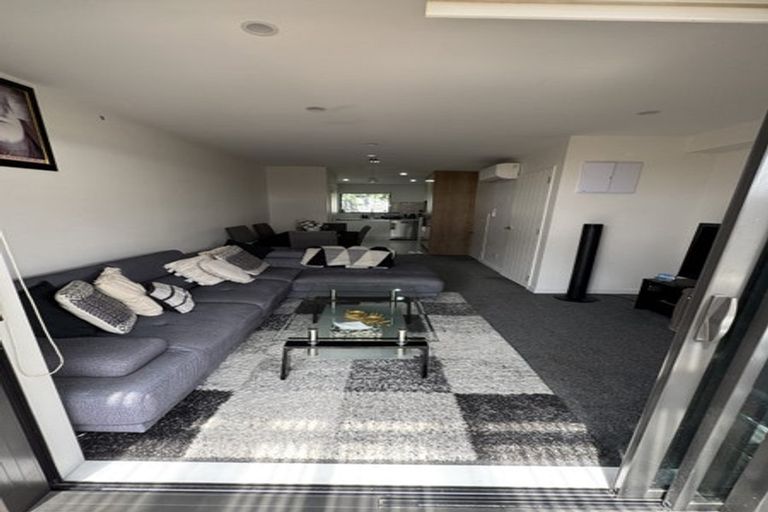 Photo of property in 7/4017 Great North Road, Glen Eden, Auckland, 0602