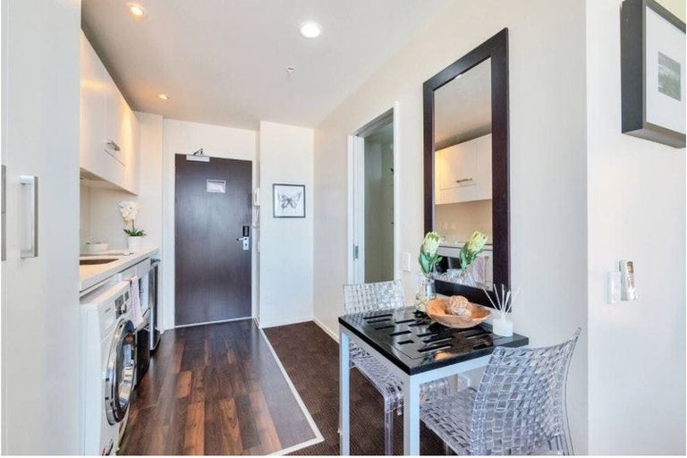 Photo of property in The Quadrant Apartments, 822/10 Waterloo Quadrant, Auckland Central, Auckland, 1010