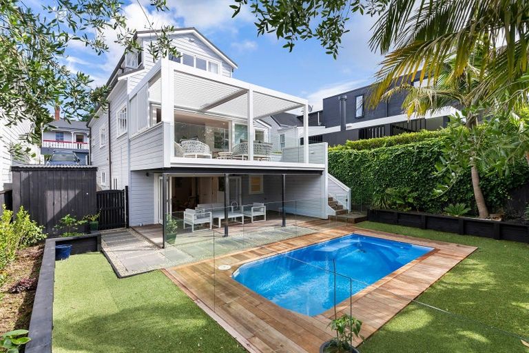 Photo of property in 14 Gunson Street, Freemans Bay, Auckland, 1011