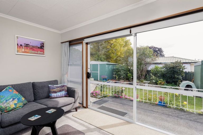 Photo of property in 11 Oxford Street, Waimate, 7924