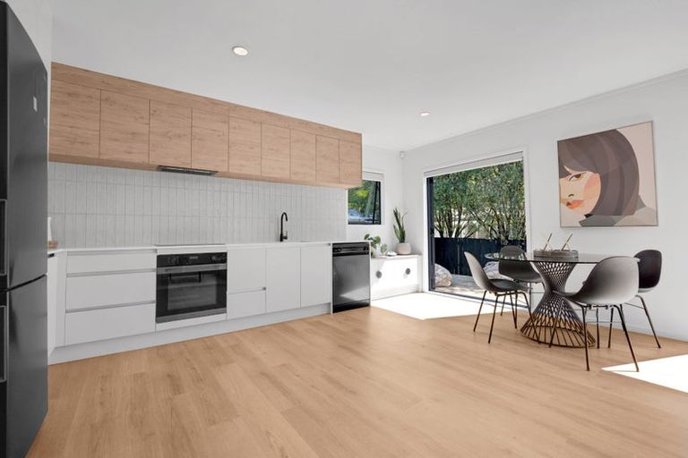 Photo of property in 38 Childers Road, Ranui, Auckland, 0612