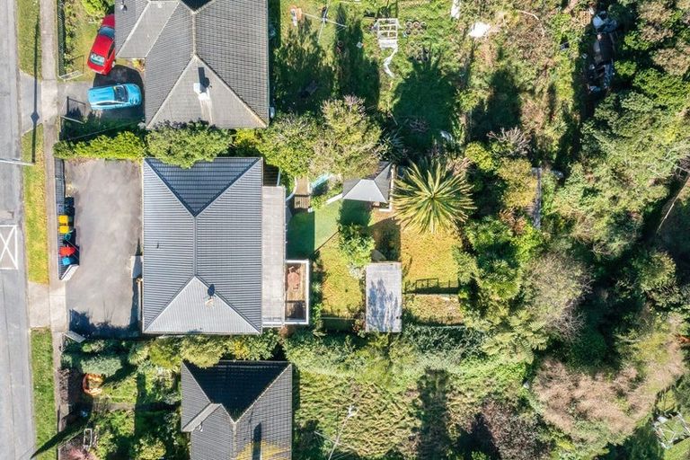 Photo of property in 34 Sievers Grove, Cannons Creek, Porirua, 5024