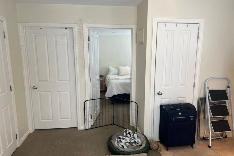 Photo of property in 19 East Coast Road, Milford, Auckland, 0620