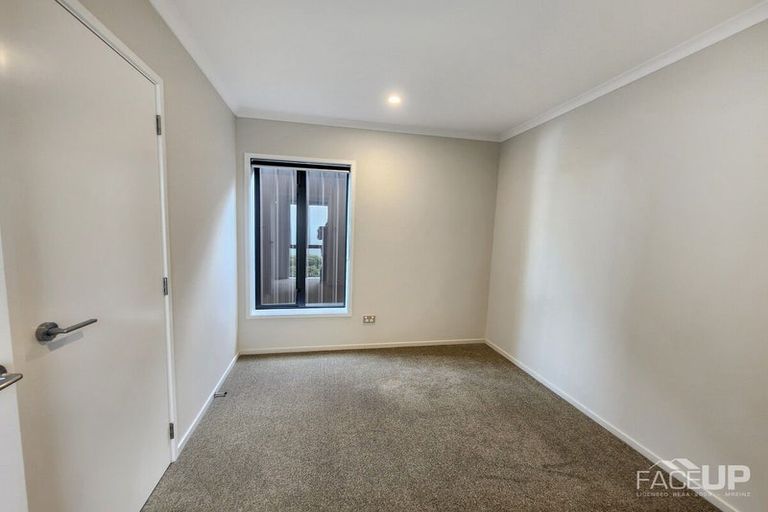 Photo of property in 28 Liquidambar Drive, Hobsonville, Auckland, 0616