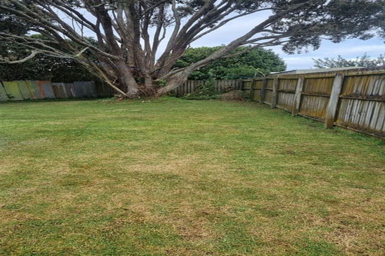 Photo of property in 25 Hamilton Drive, Waiuku, 2123