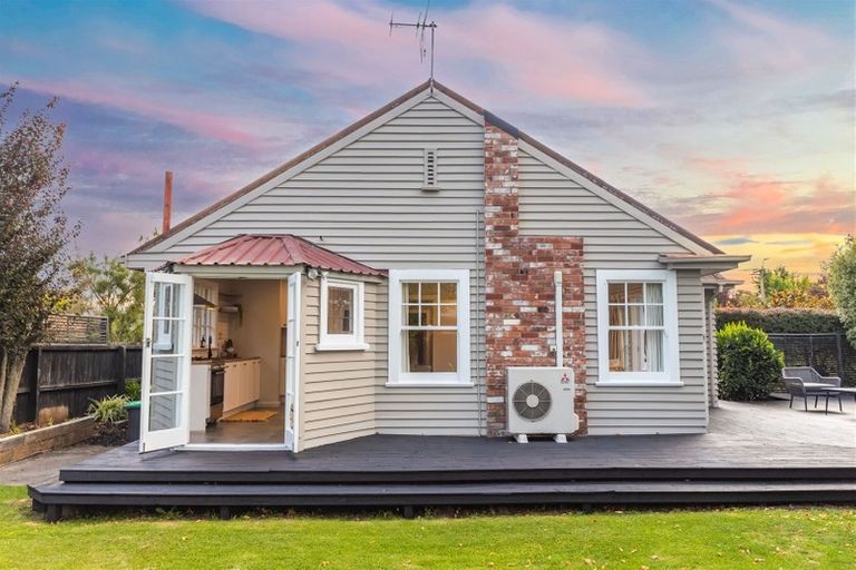 Photo of property in 112 Watford Street, Strowan, Christchurch, 8052