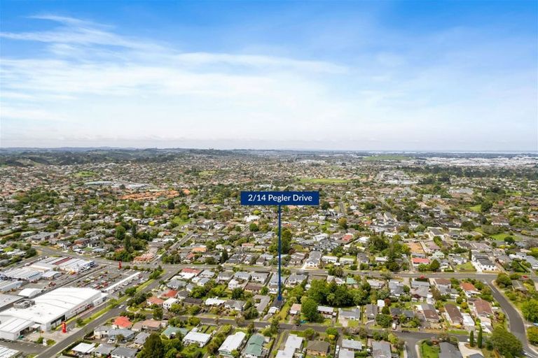 Photo of property in 2/14 Pegler Drive, Howick, Auckland, 2014