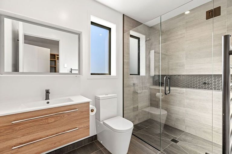 Photo of property in 13 Magpie Place, Lake Hawea, Wanaka, 9382