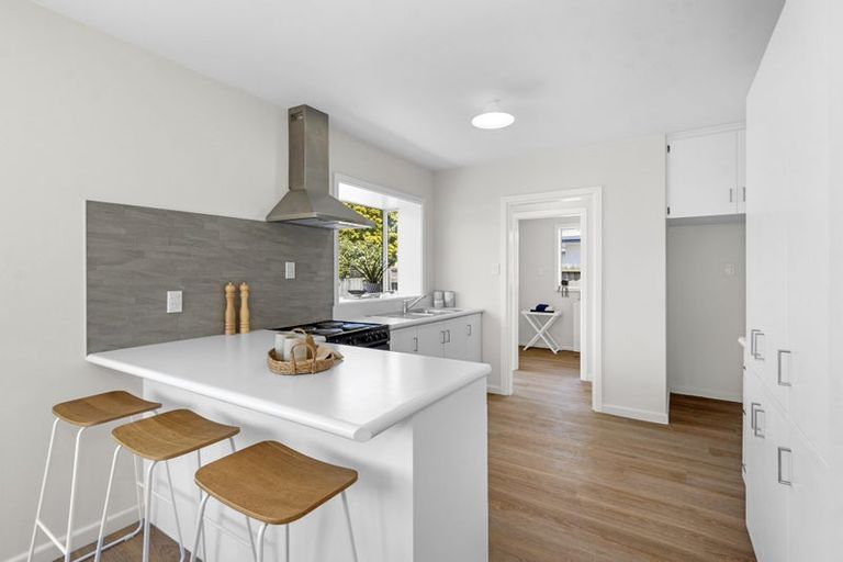 Photo of property in 1/124 Harris Crescent, Papanui, Christchurch, 8053