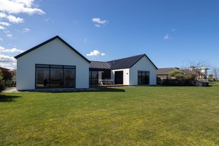 Photo of property in 9 Penbury Close, Huntingdon, Ashburton, 7774