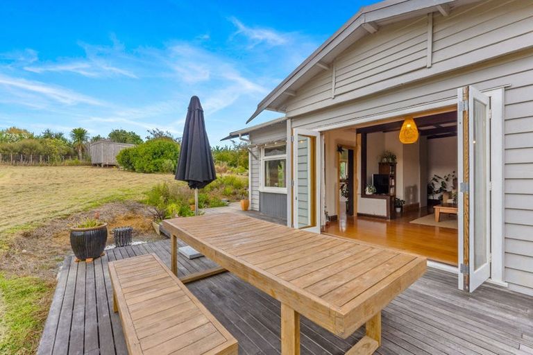 Photo of property in 1197 Pakiri Road, Tomarata, Wellsford, 0972