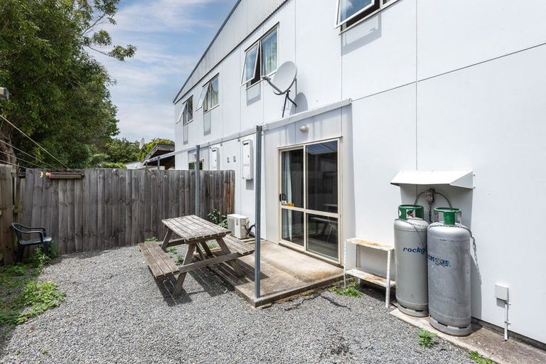 Photo of property in 2/91 Brockworth Place, Riccarton, Christchurch, 8011