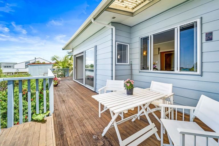 Photo of property in 275 Mahurangi East Road, Snells Beach, 0920