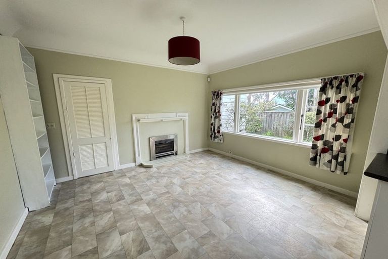 Photo of property in 43a Messines Road, Karori, Wellington, 6012