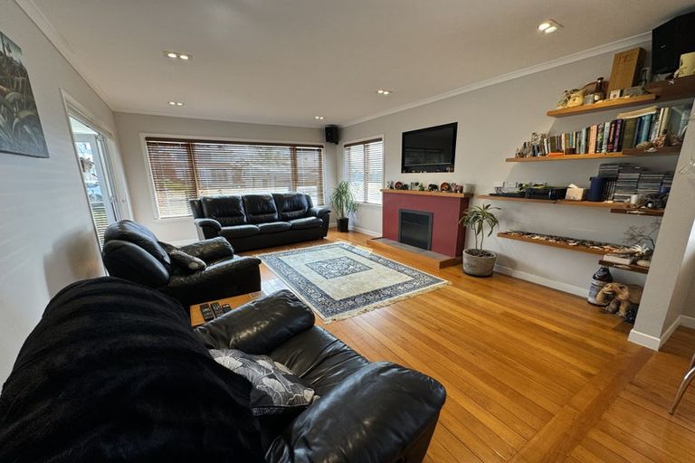 Photo of property in 25 Jaemont Avenue, Te Atatu South, Auckland, 0610