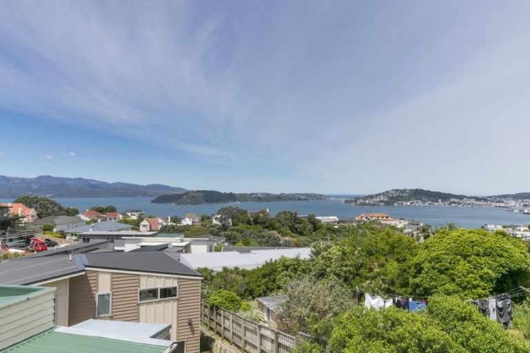 Photo of property in 42 Mandalay Terrace, Khandallah, Wellington, 6035