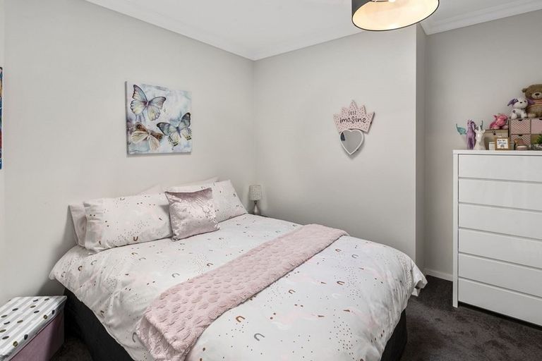 Photo of property in 7 Ngarara Road, Waikanae, 5036