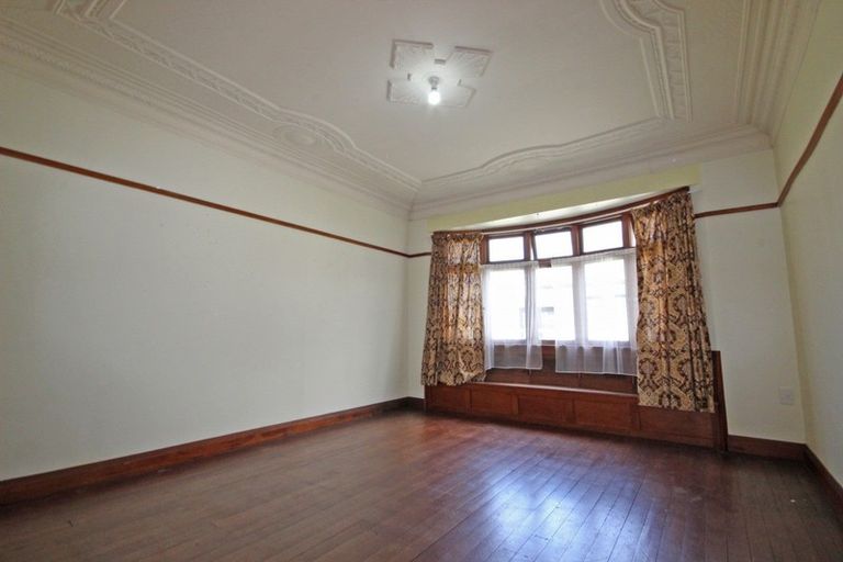 Photo of property in 355 College Street, West End, Palmerston North, 4410