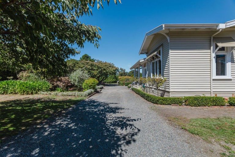 Photo of property in 2 Aerodrome Road, Dannevirke, 4972
