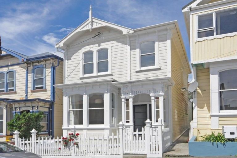 Photo of property in 3 Lipman Street, Mount Victoria, Wellington, 6011